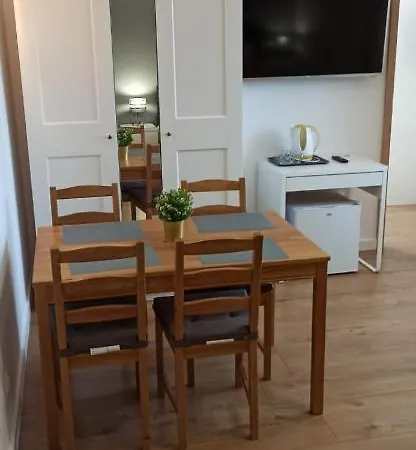 Rodos Pokoje Goscinne Gasthof Leba